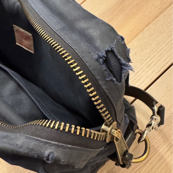 Filson 24hr Briefcase - Navy Tin Cloth, bridle leather strap - Picture 2 of 10